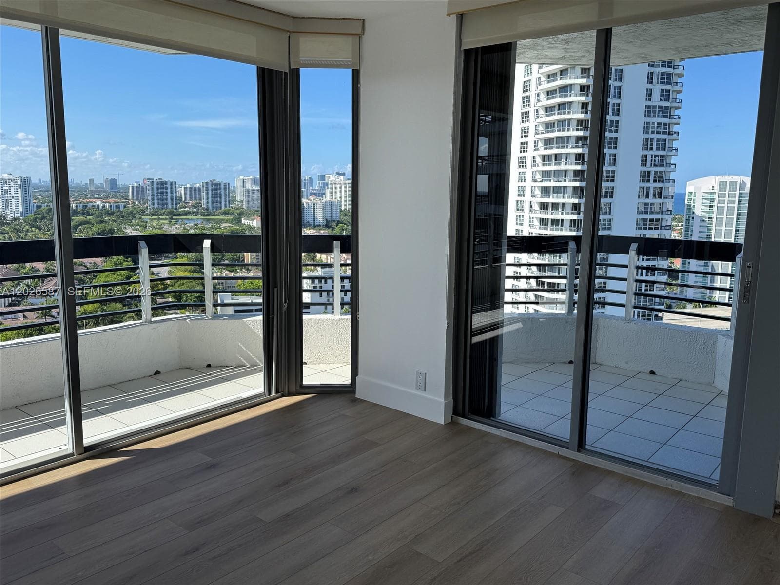 3530 Mystic Pointe Dr # 2709, Aventura FL 33180 — 14