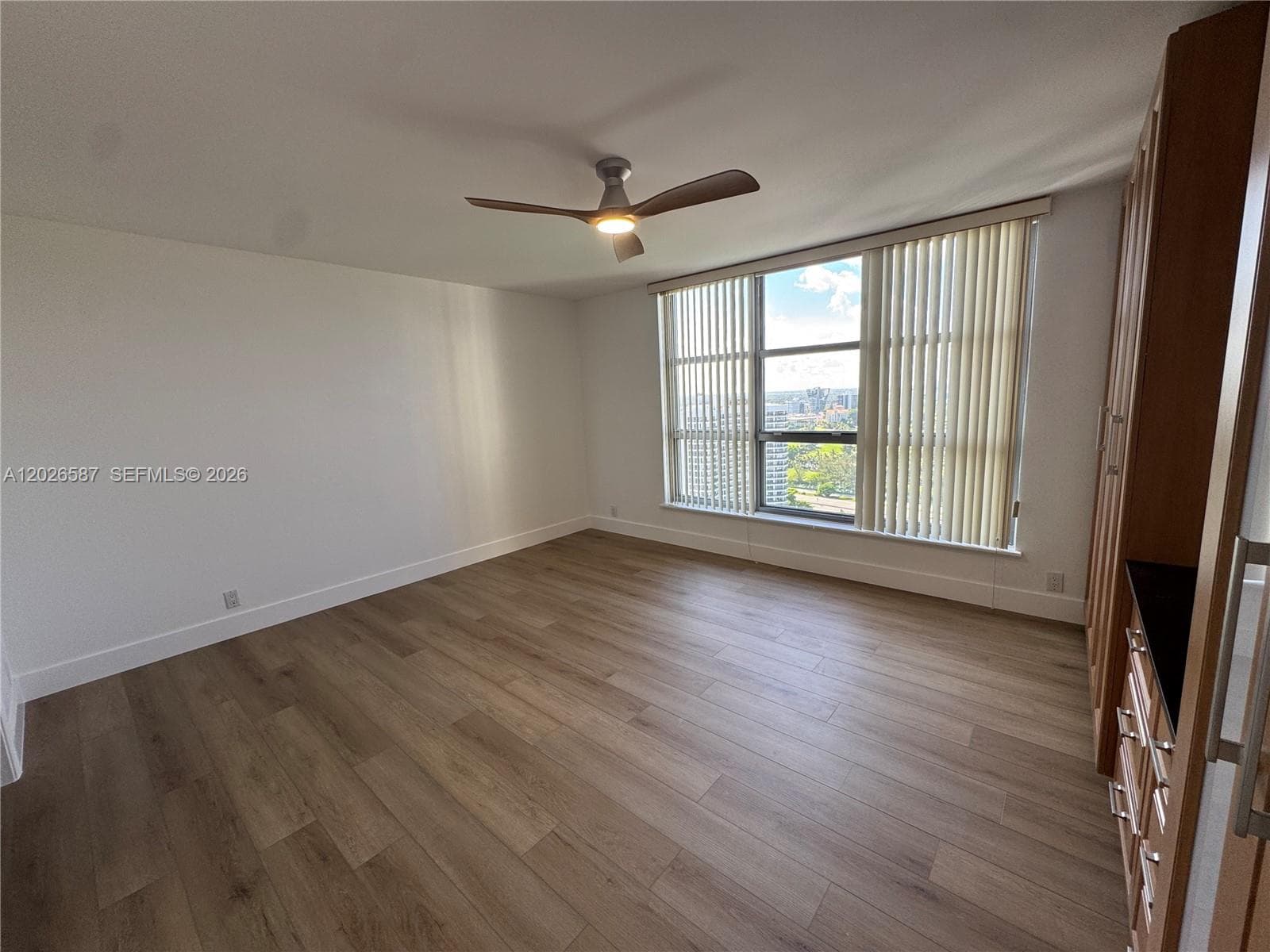 3530 Mystic Pointe Dr # 2709, Aventura FL 33180 — 37
