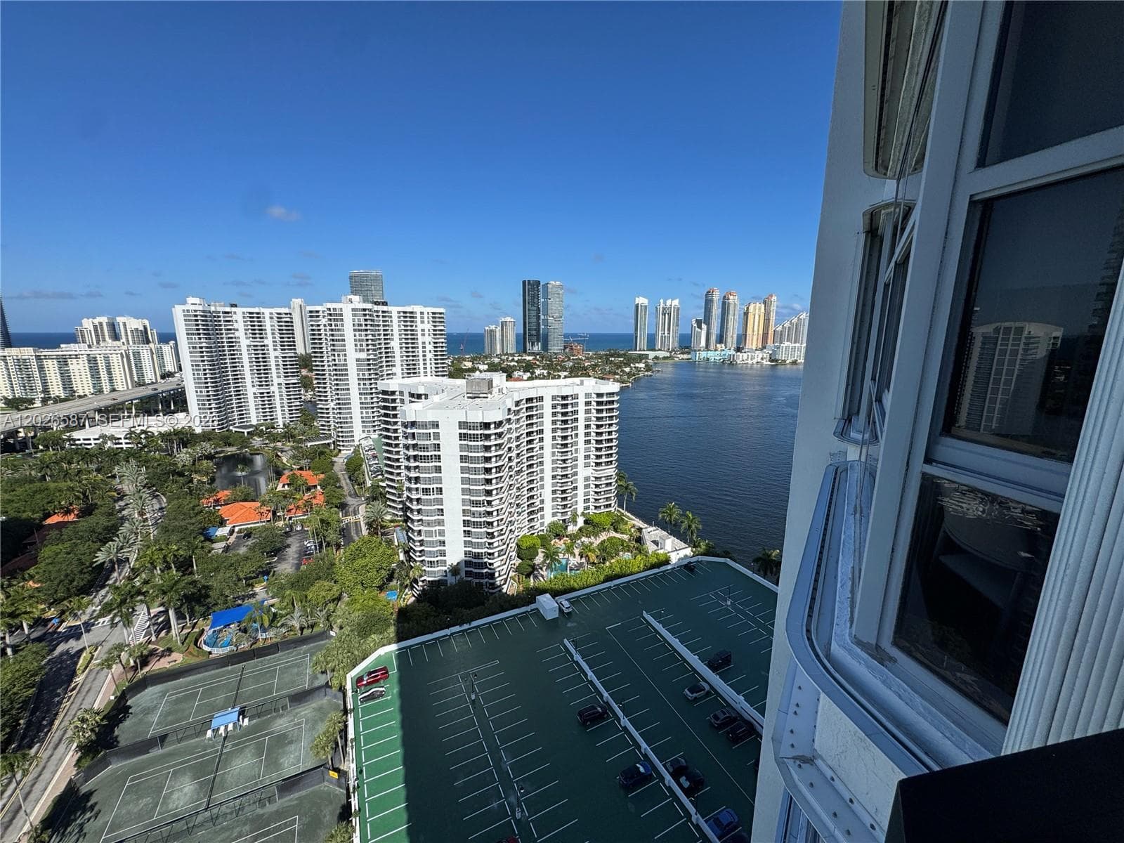 3530 Mystic Pointe Dr # 2709, Aventura FL 33180 — 4