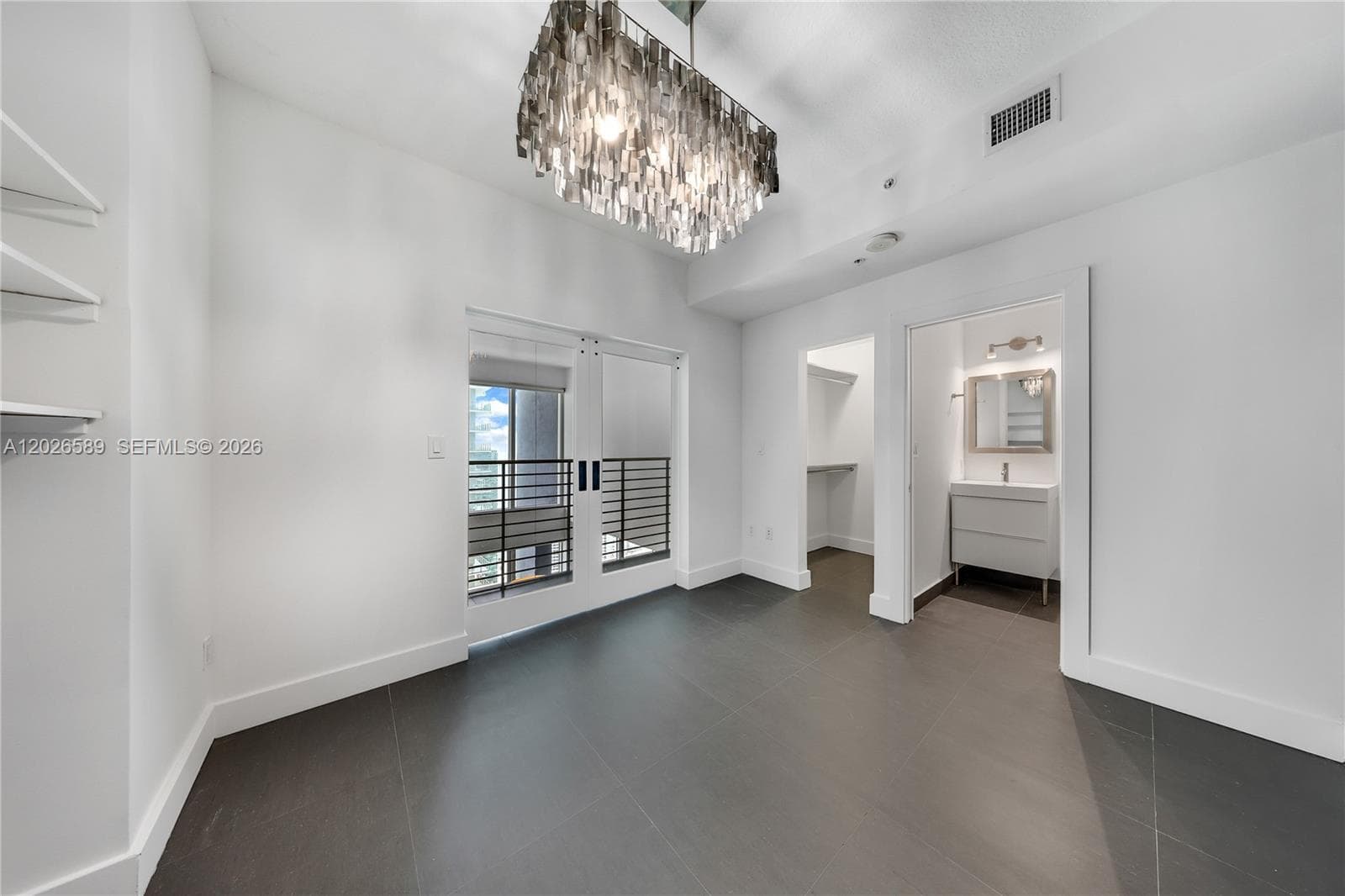 60 SW 13th St # 4404, Miami FL 33130 — 11