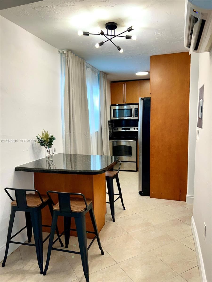 919 Michigan Ave # 1, Miami Beach FL 33139 — 6