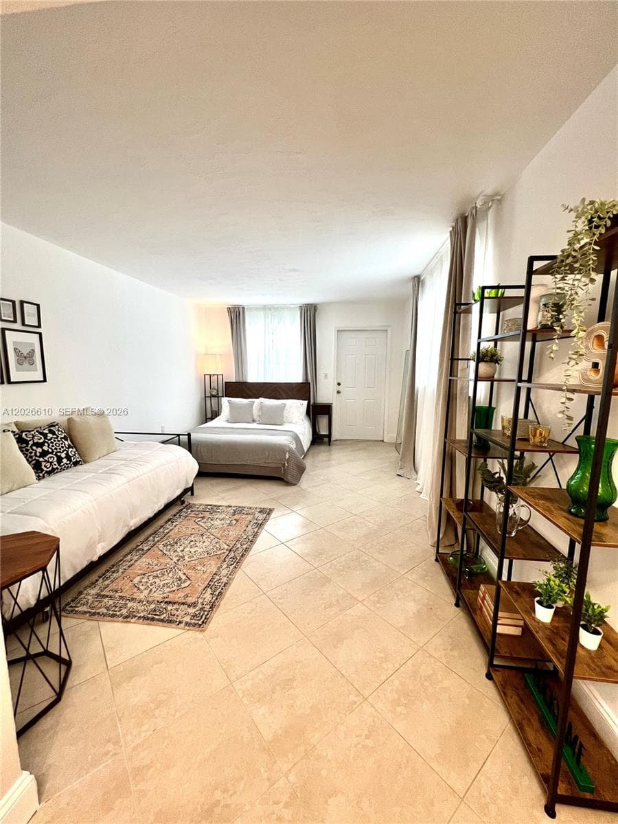 919 Michigan Ave # 1, Miami Beach FL 33139 — 1
