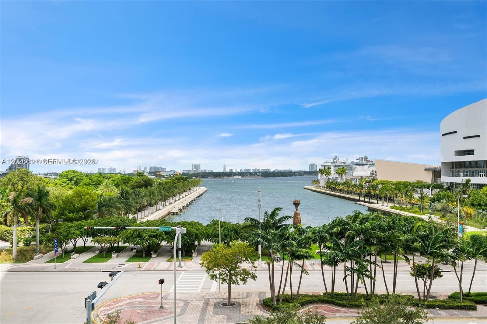 888 Biscayne Blvd # 311, Miami FL 33132 — 13