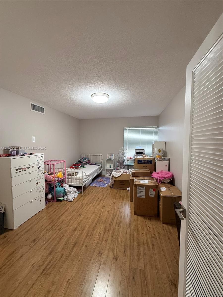 10431 N Kendall Dr # D306, Miami FL 33176 — 11