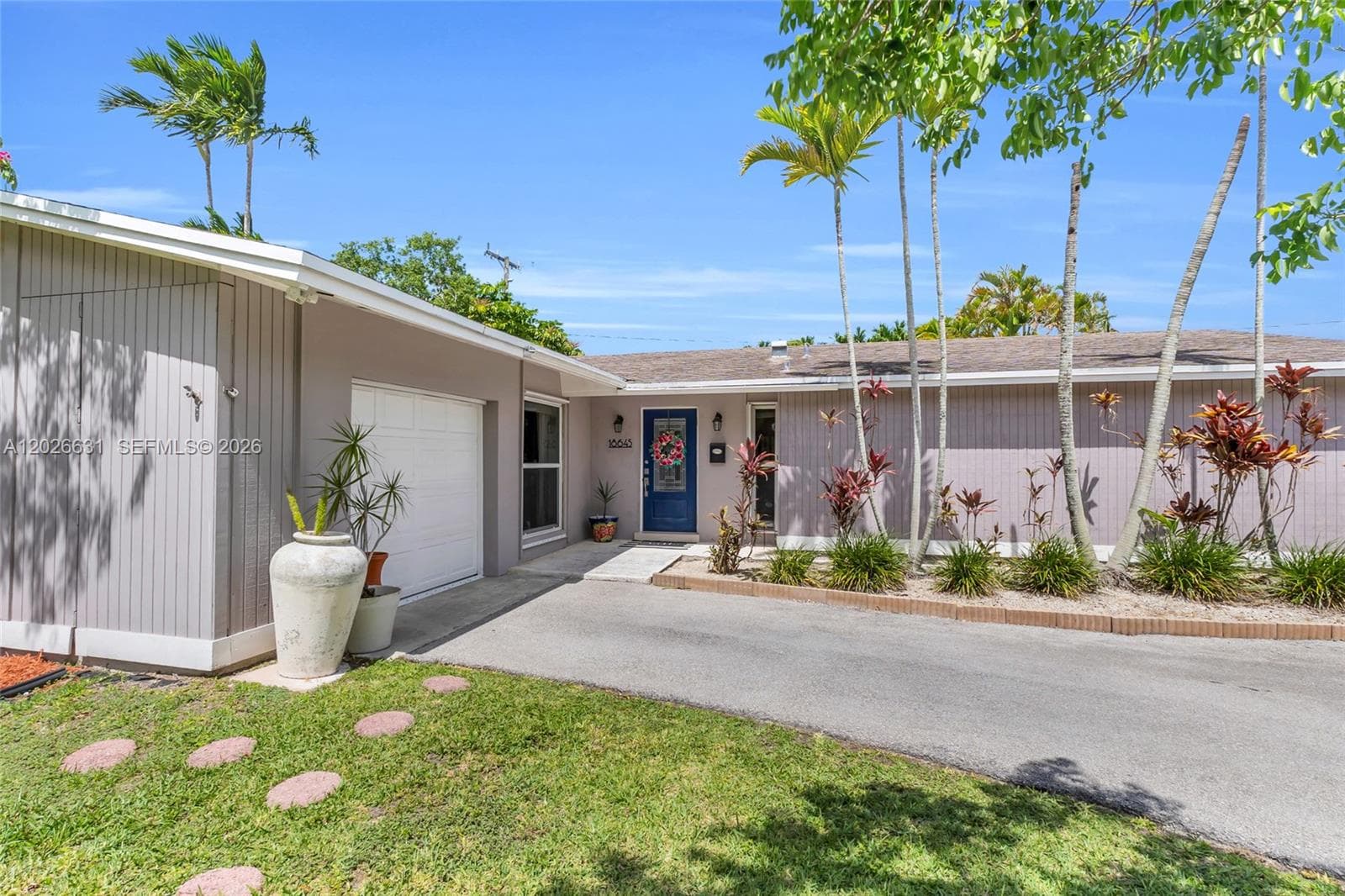 18645 SW 90th Ave, Cutler Bay FL 33157 — 3