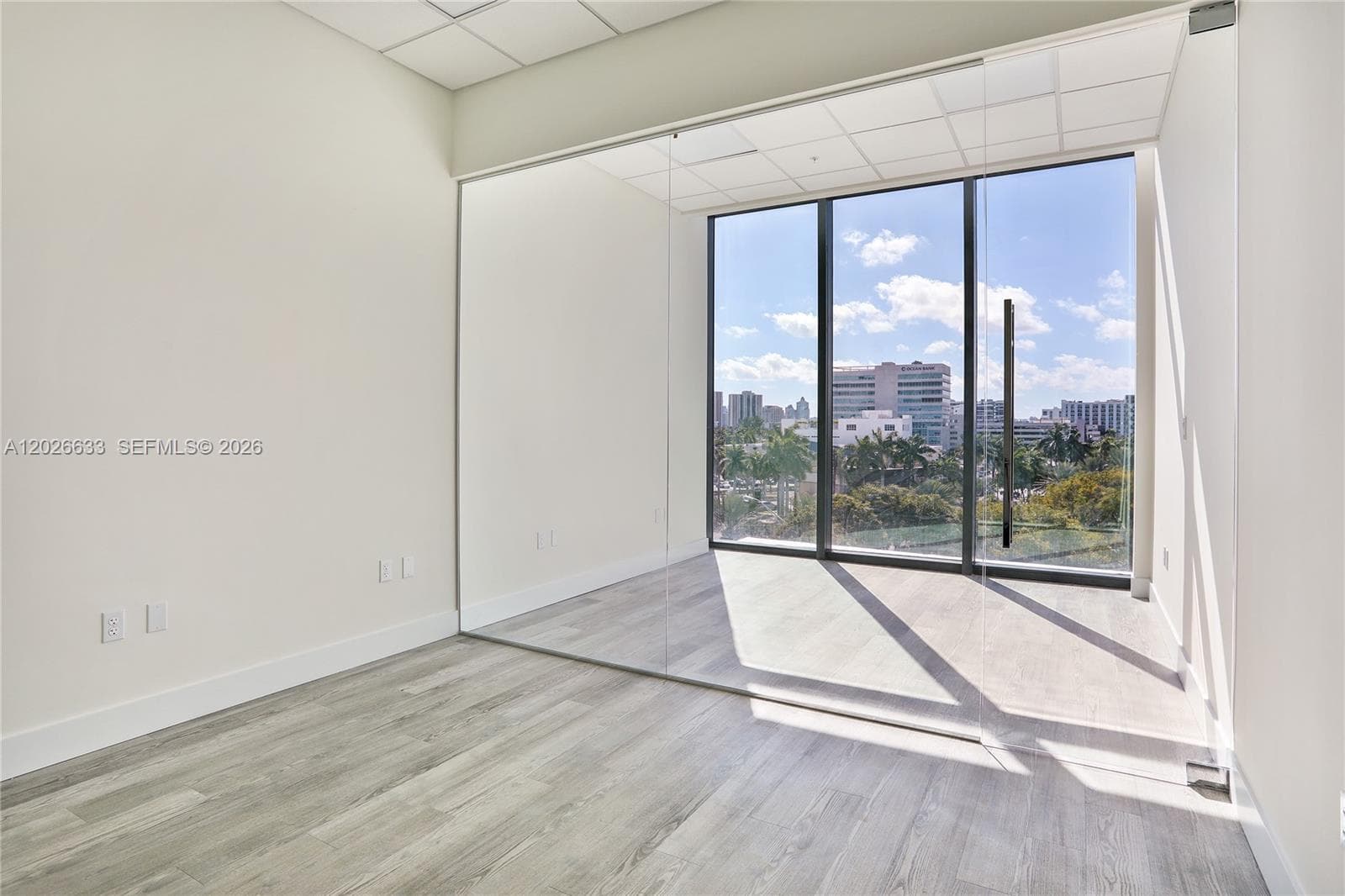 21290 Biscayne Blvd # 410, Aventura FL 33180 — 5