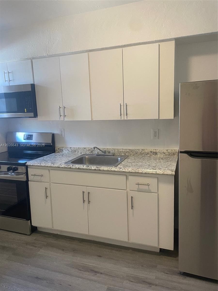 1833 NW 41st St # 0, Miami FL 33142 — 5