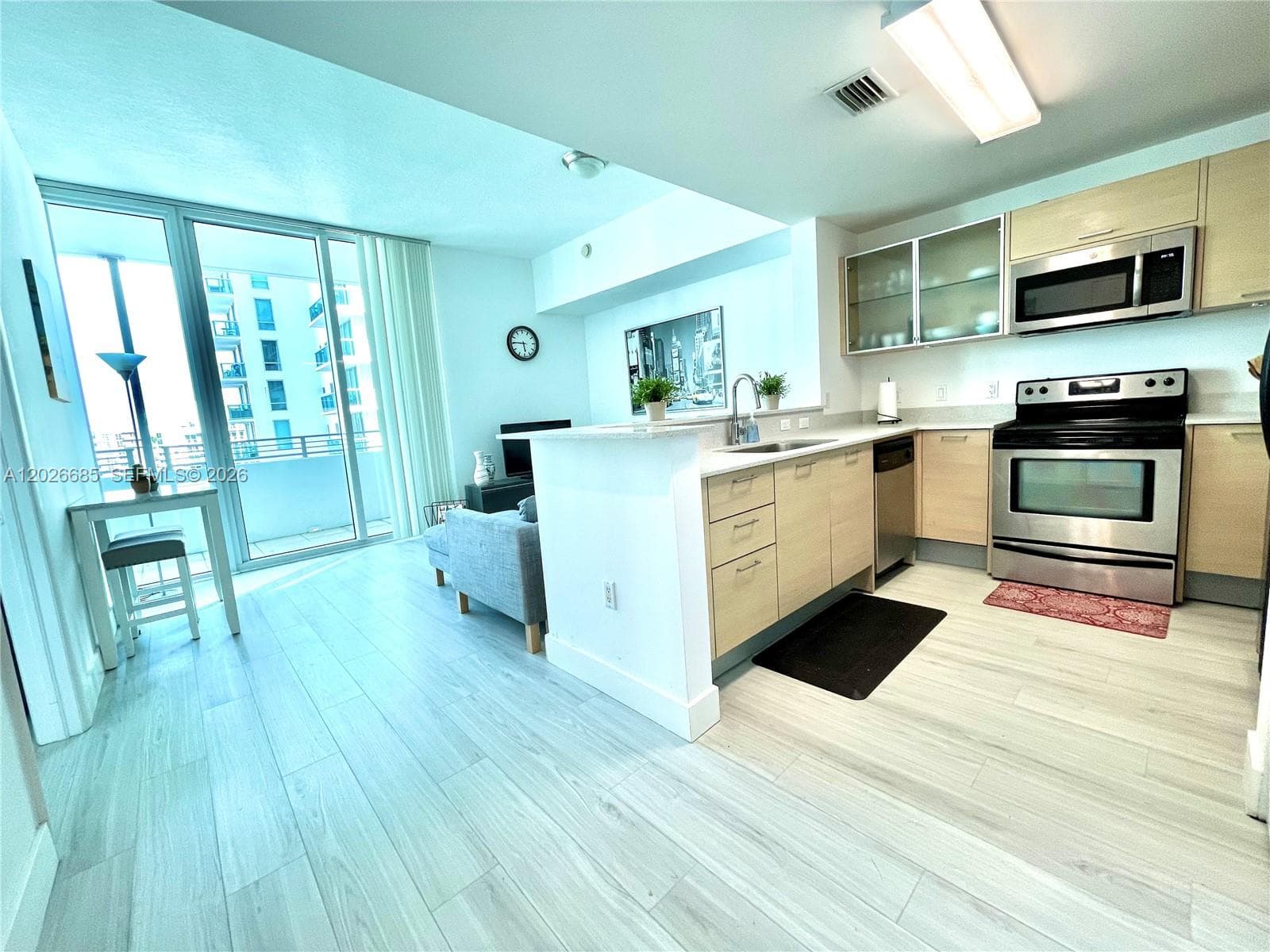 350 NE 24th St # 709, Miami FL 33137 — 3