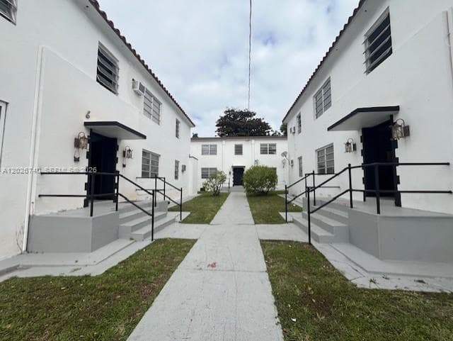 535 SW 7th St # 4, Miami FL 33130 — 2