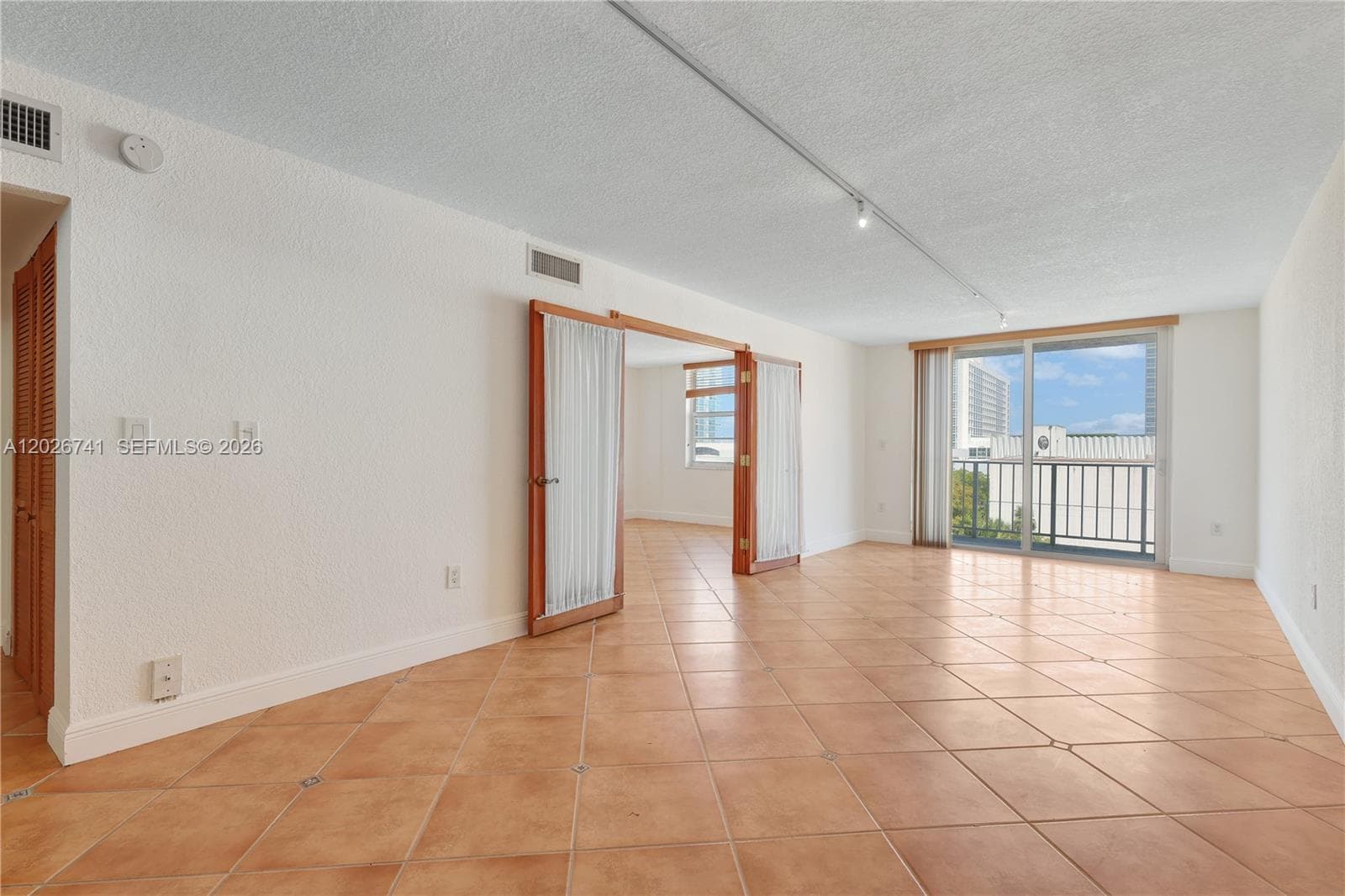 6801 Indian Creek Dr # 602, Miami Beach FL 33141 — 11