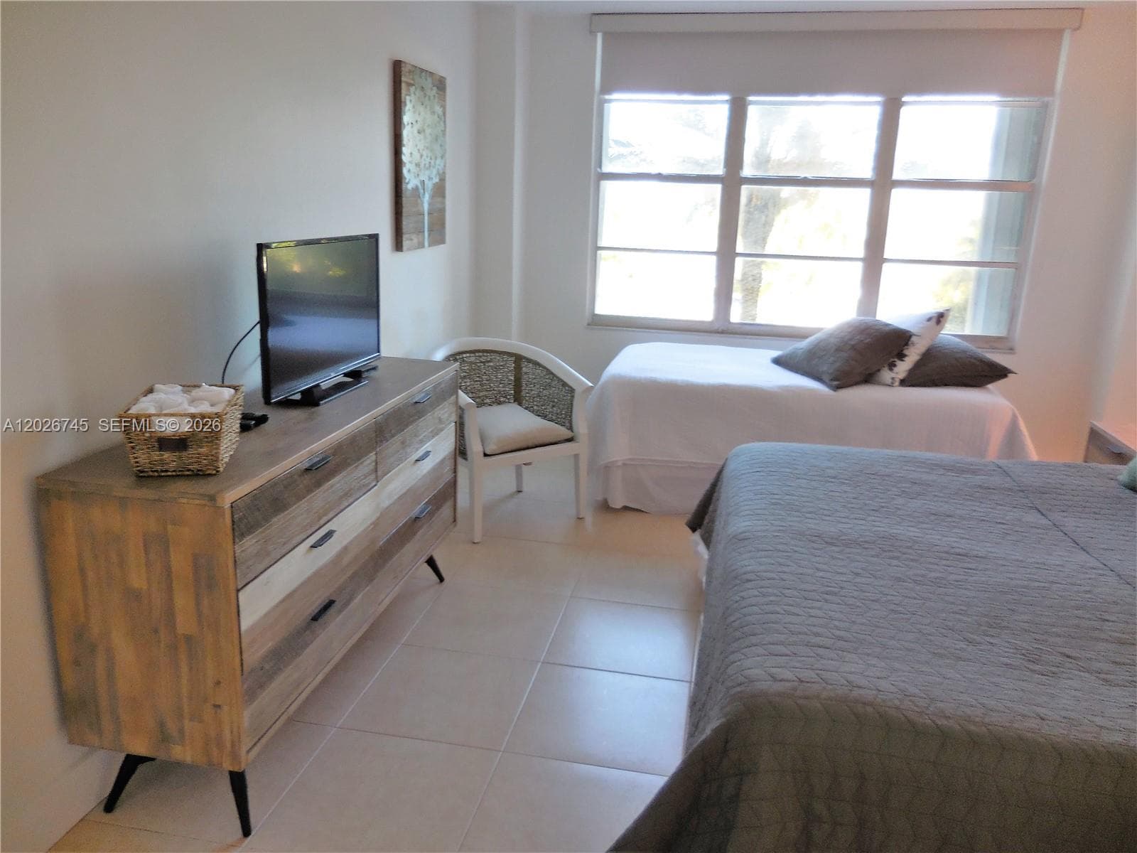 5151 Collins Ave # 519, Miami Beach FL 33140 — 17