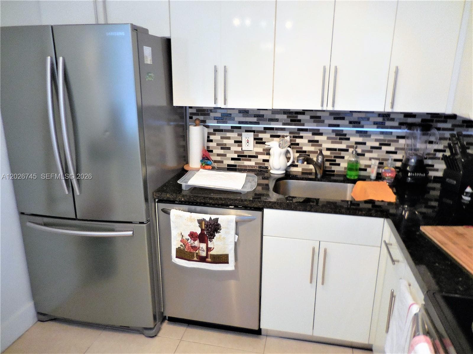 5151 Collins Ave # 519, Miami Beach FL 33140 — 41