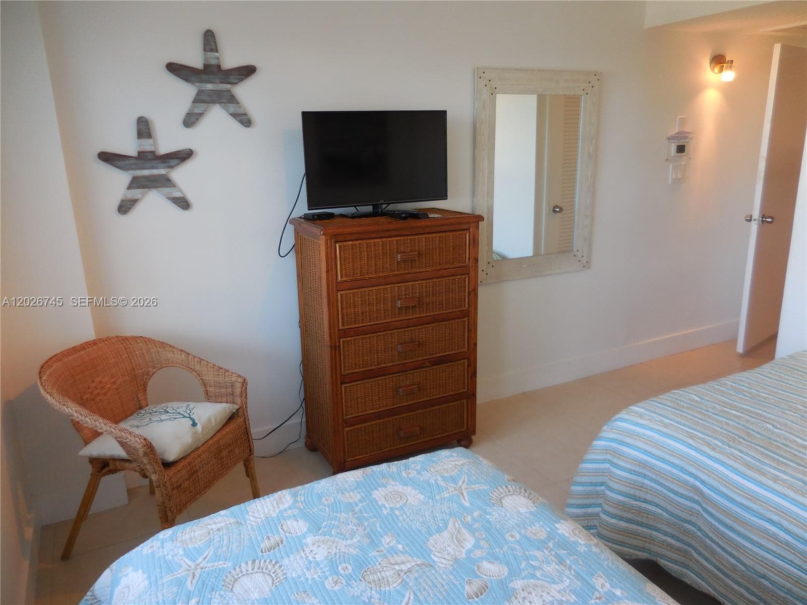 5151 Collins Ave # 519, Miami Beach FL 33140 — 25