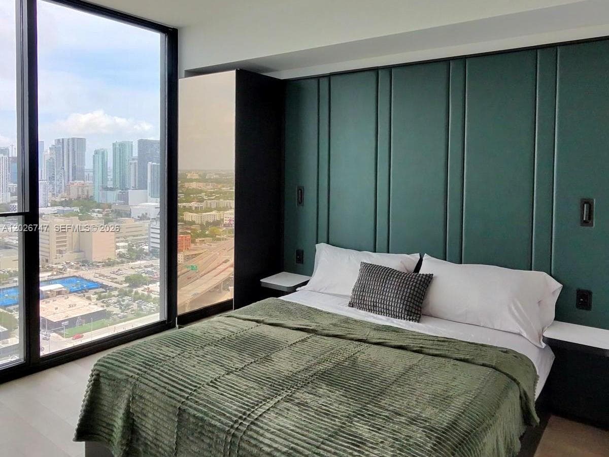 20 NE 11TH STREET # 3304, Miami FL 33132 — 6