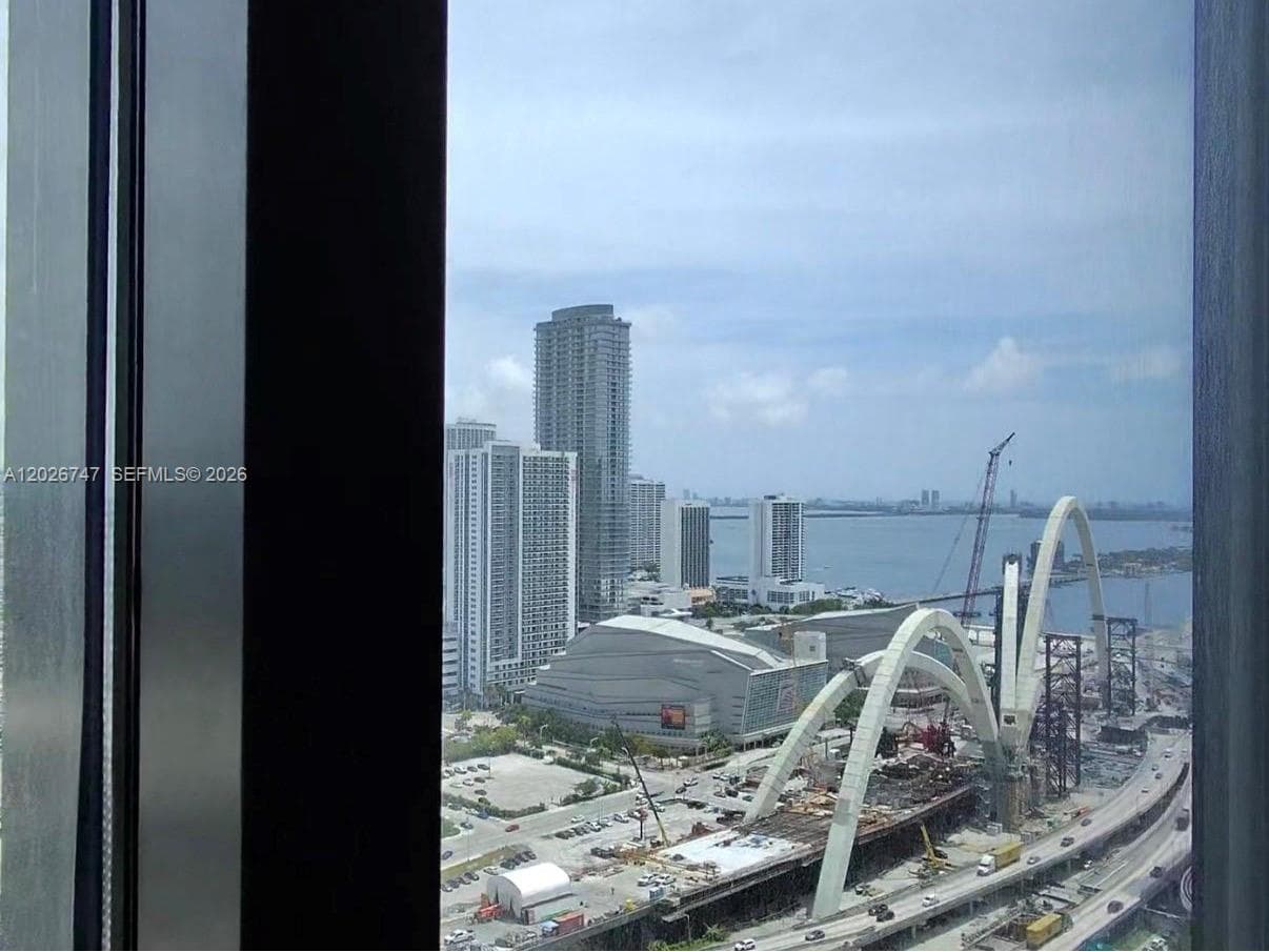 20 NE 11TH STREET # 3304, Miami FL 33132 — 9