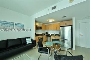 300 S Biscayne Blvd # 2609, Miami FL 33131 — 6