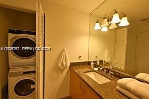 300 S Biscayne Blvd # 2609, Miami FL 33131 — 13