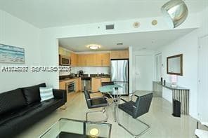 300 S Biscayne Blvd # 2609, Miami FL 33131 — 1