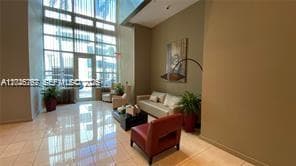 300 S Biscayne Blvd # 2609, Miami FL 33131 — 18