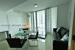 300 S Biscayne Blvd # 2609, Miami FL 33131 — 4