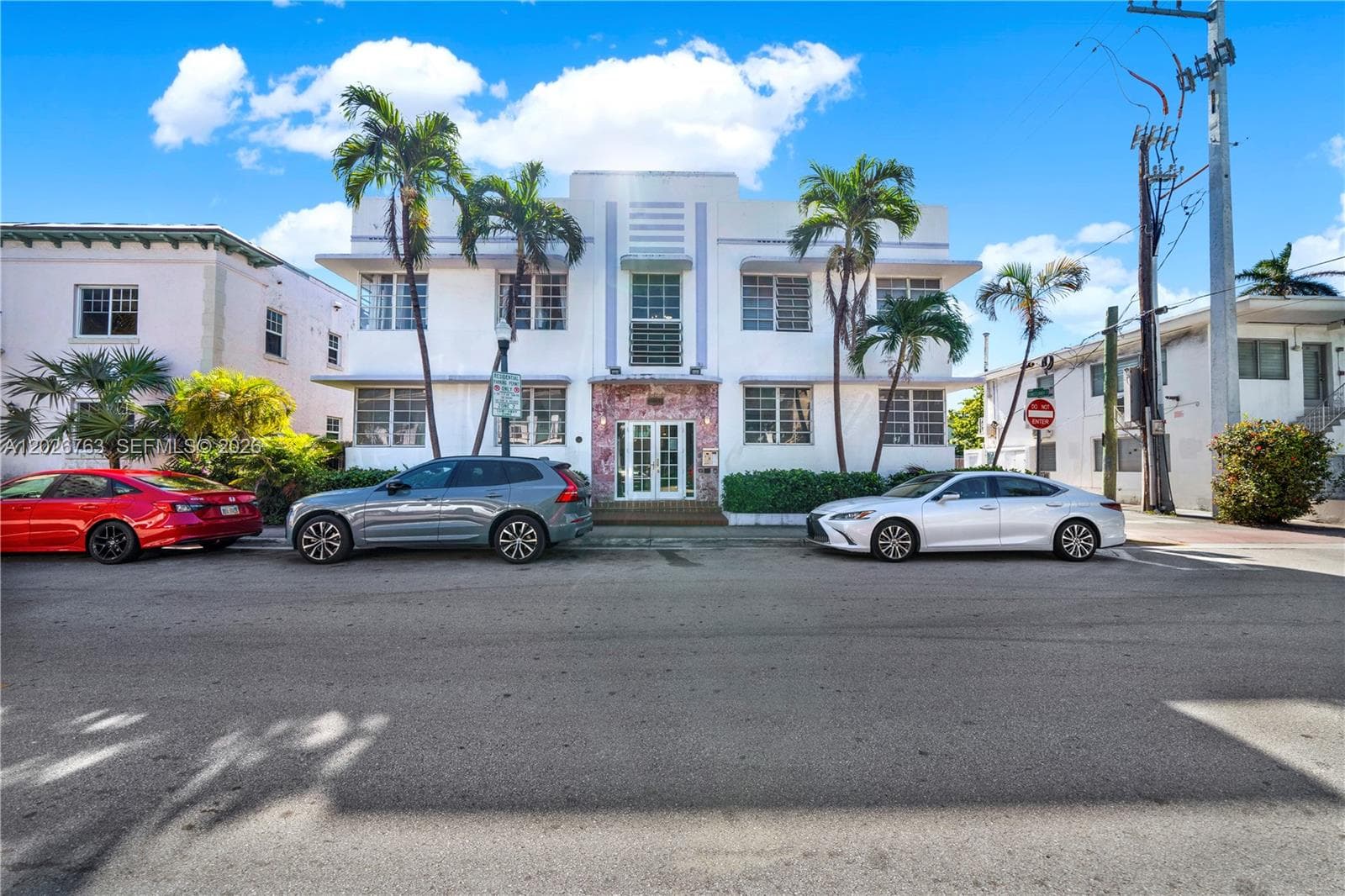 610 8th St # 102R, Miami Beach FL 33139 — 1