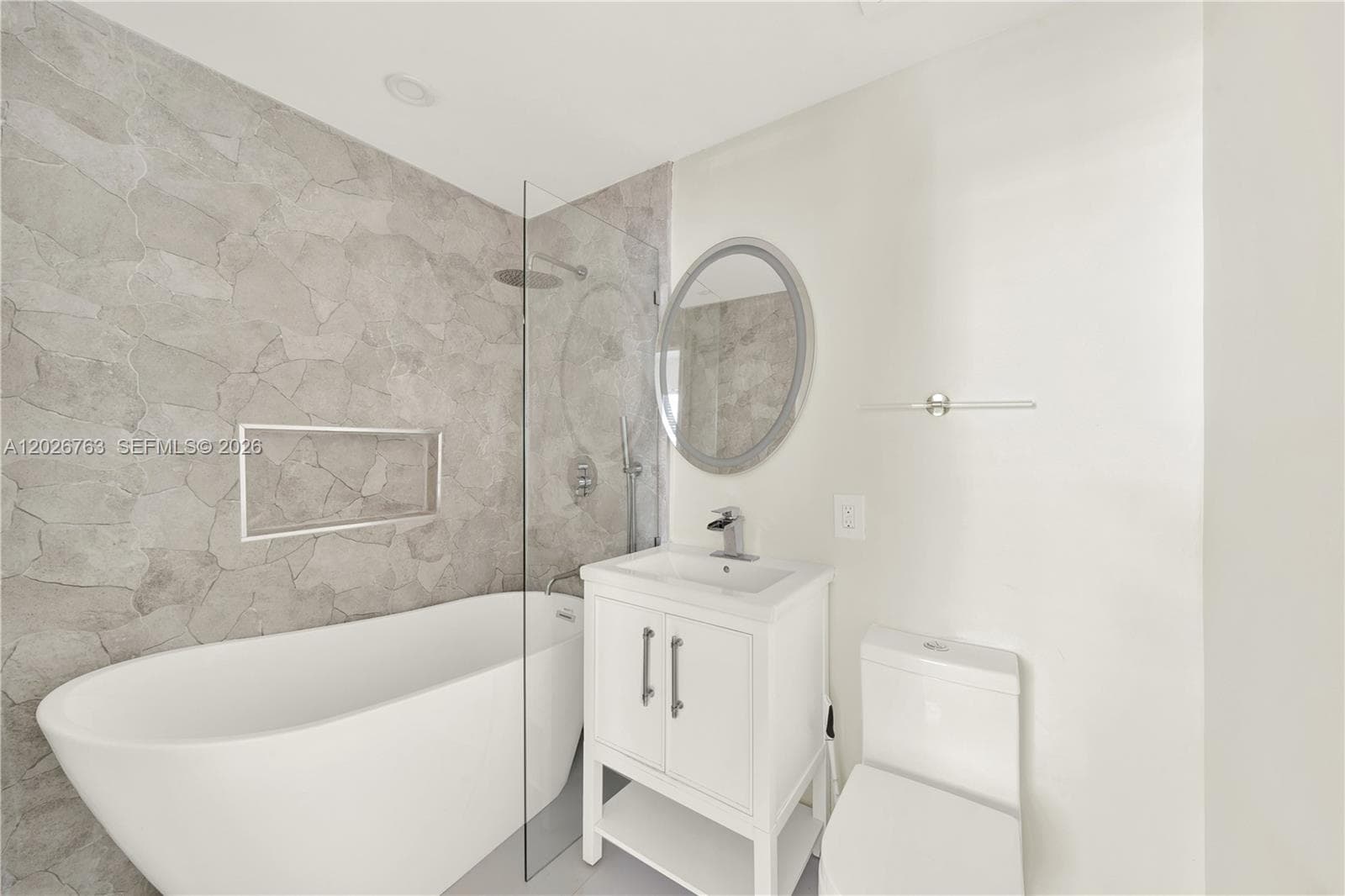 610 8th St # 102R, Miami Beach FL 33139 — 21