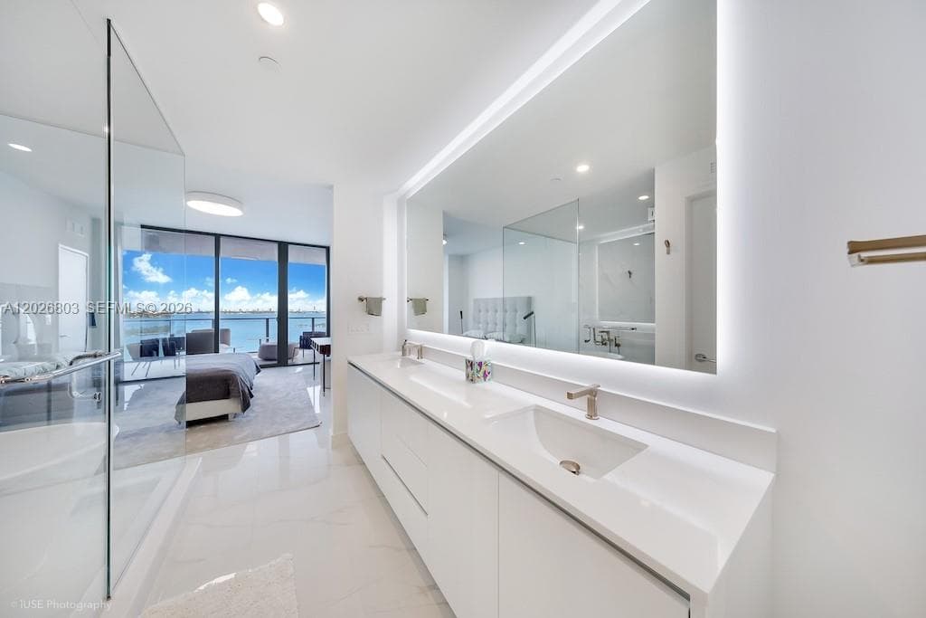 700 NE 24 St # 1403, Miami FL 33137 — 12