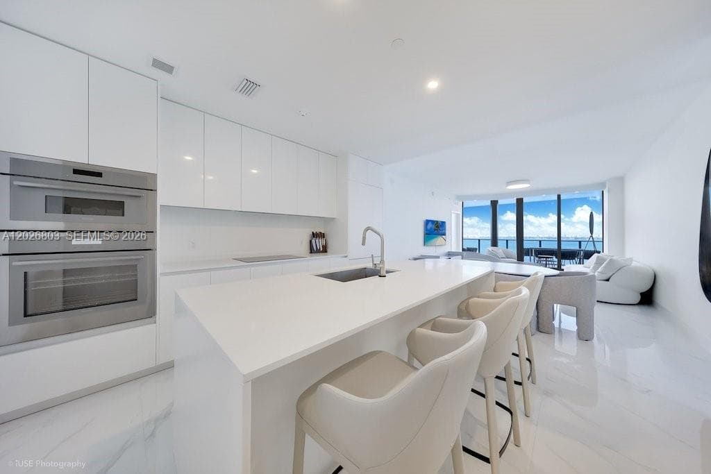 700 NE 24 St # 1403, Miami FL 33137 — 3