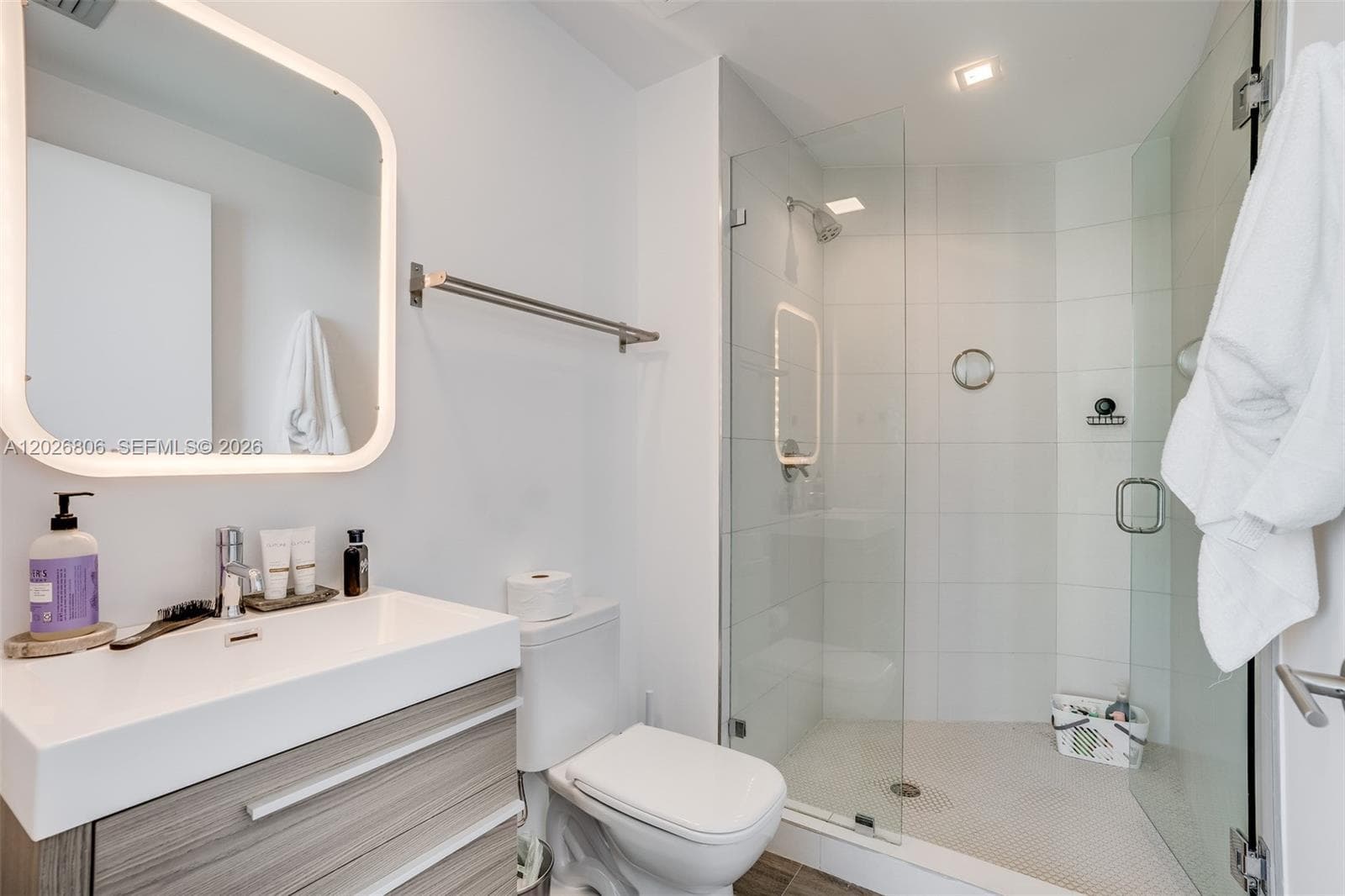2900 NE 7th Ave # 3702, Miami FL 33137 — 16