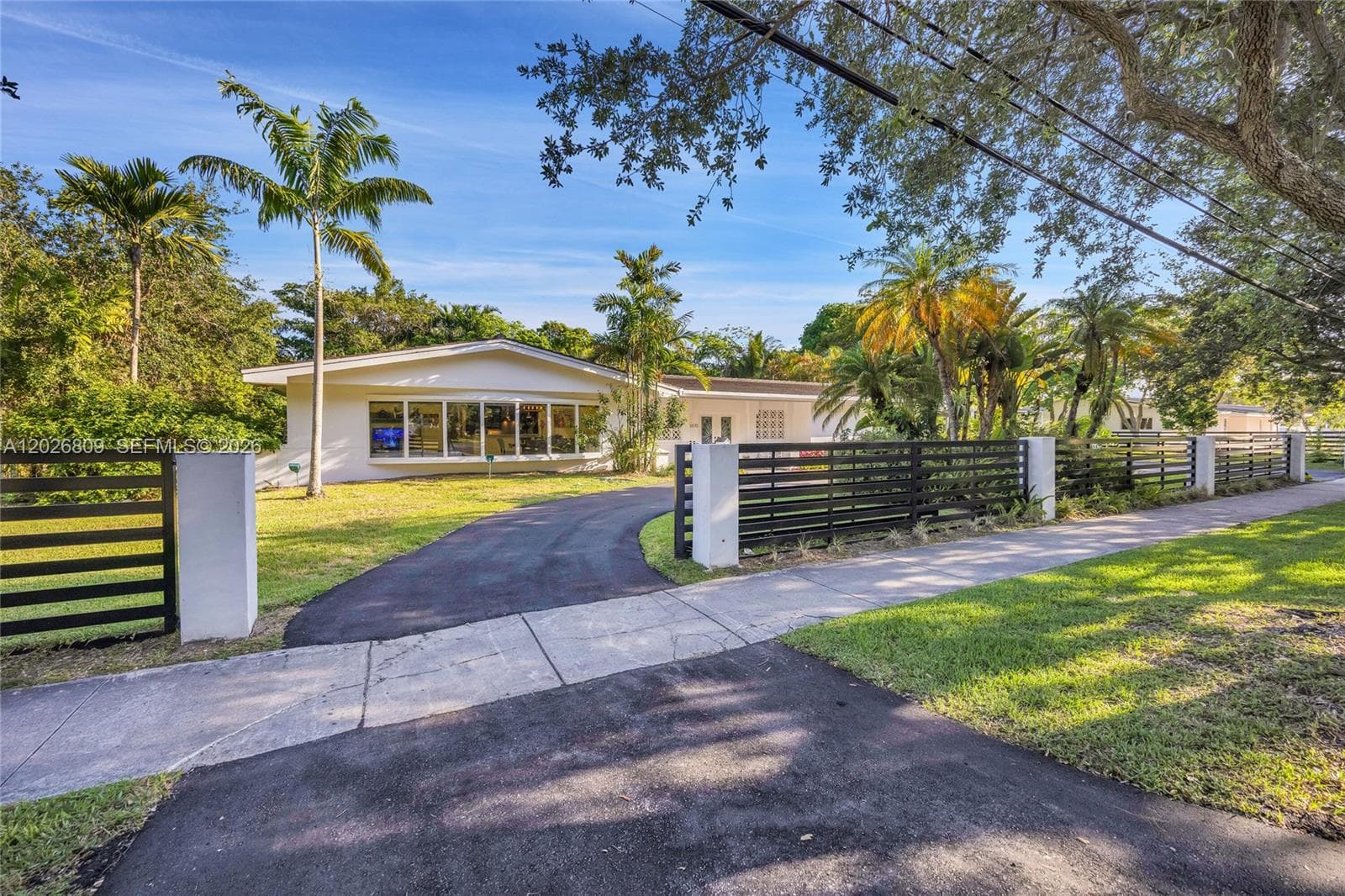 6970 SW 124th St, Pinecrest FL 33156 — 2