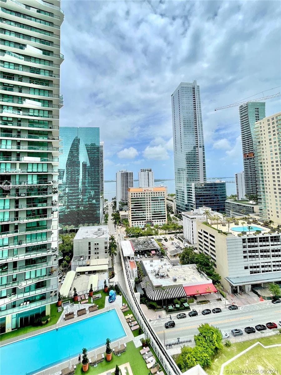 60 SW 13th St # 2002, Miami FL 33130 — 15