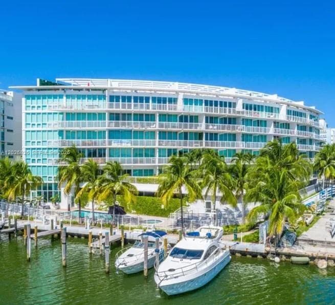 6580 Indian Creek Dr # 201, Miami Beach FL 33141 — 32