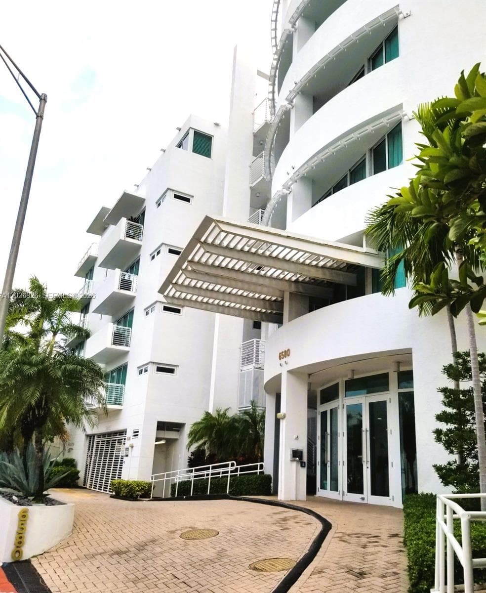 6580 Indian Creek Dr # 201, Miami Beach FL 33141 — 30