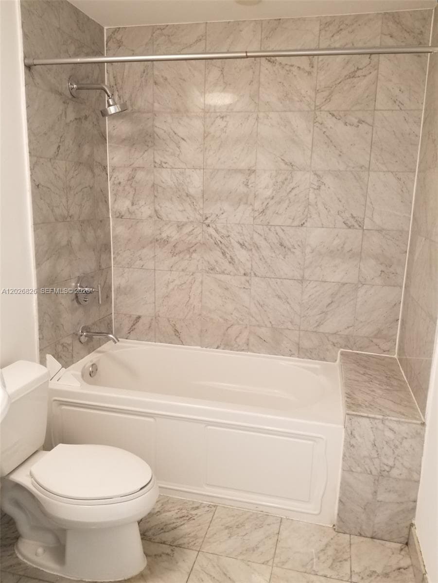 6580 Indian Creek Dr # 201, Miami Beach FL 33141 — 21