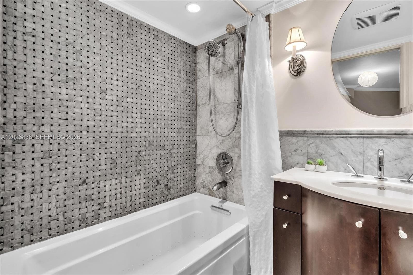2750 NE 183rd St # 1801, Aventura FL 33160 — 23