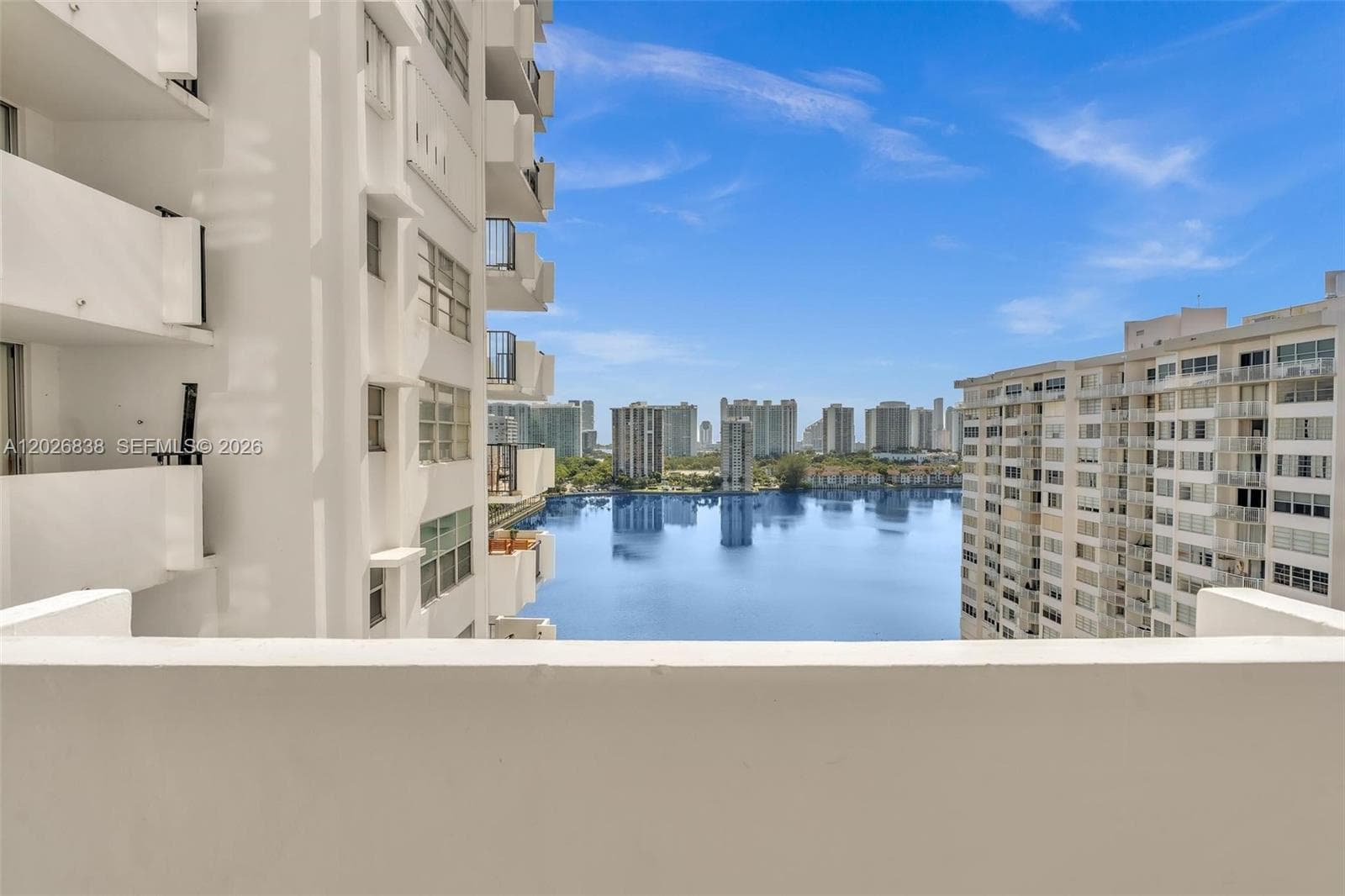 2750 NE 183rd St # 1801, Aventura FL 33160 — 32