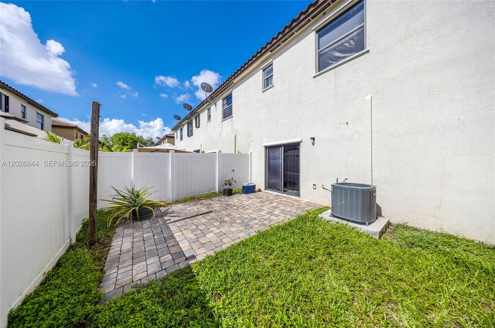 9381 W 33rd Ln, Hialeah FL 33018 — 16