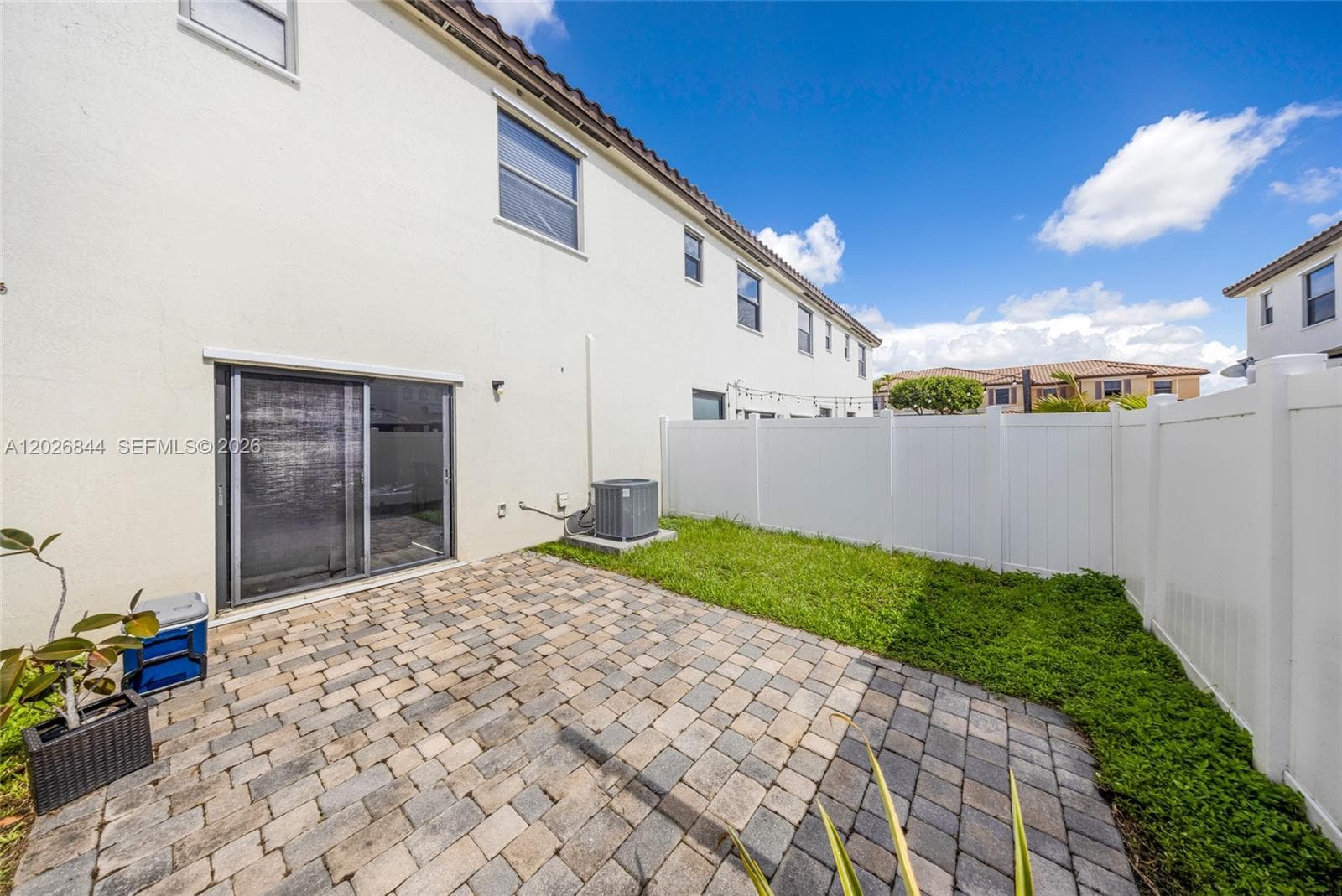 9381 W 33rd Ln, Hialeah FL 33018 — 15