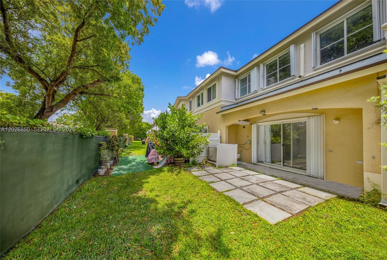 8942 W Flagler St # 3, Miami FL 33174 — 24