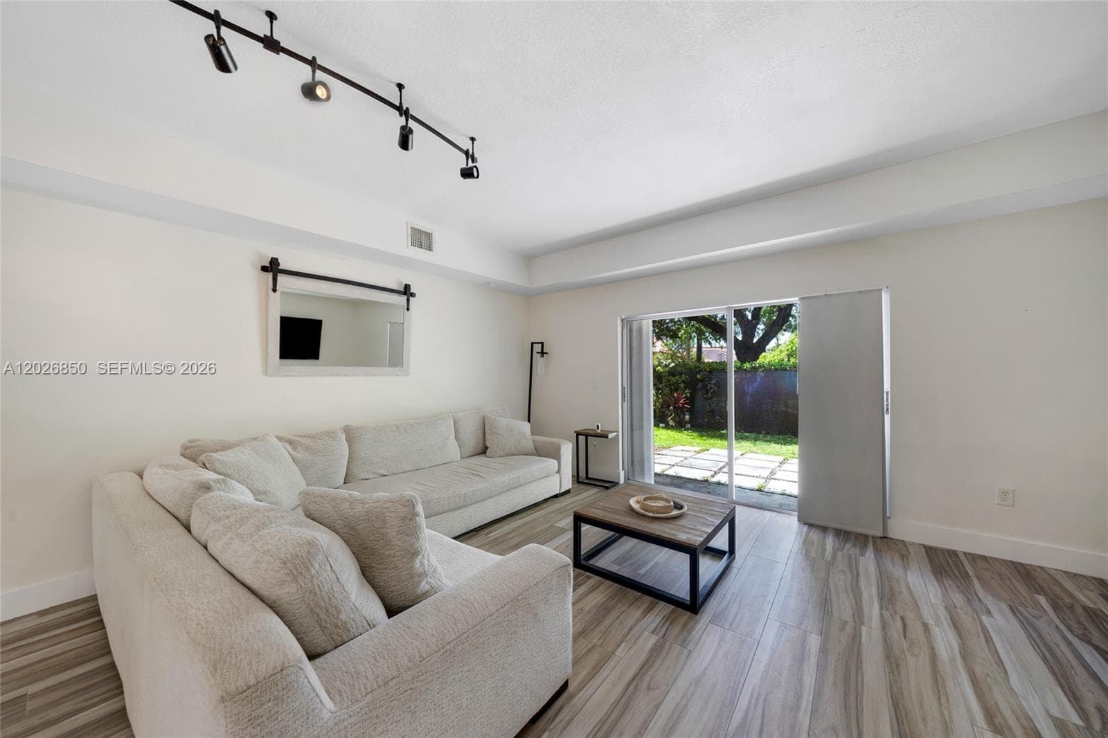 8942 W Flagler St # 3, Miami FL 33174 — 8
