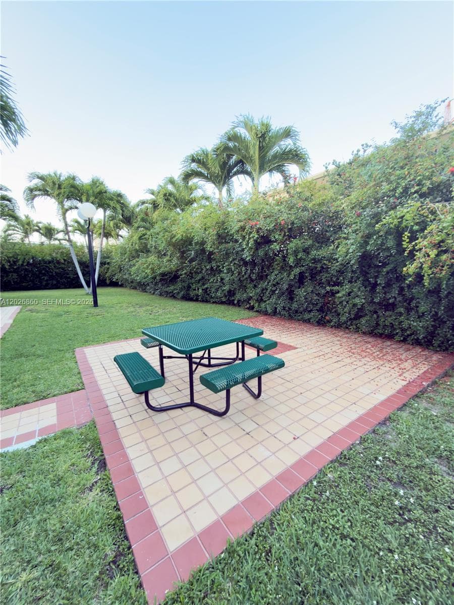 1043 94th St # 4, Bay Harbor Islands FL 33154 — 22