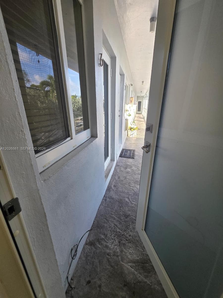 7155 Rue Notre Dame # 6, Miami Beach FL 33141 — 4