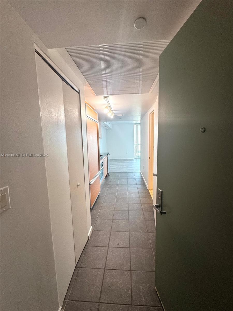50 Biscayne Blvd # 3303, Miami FL 33132 — 14