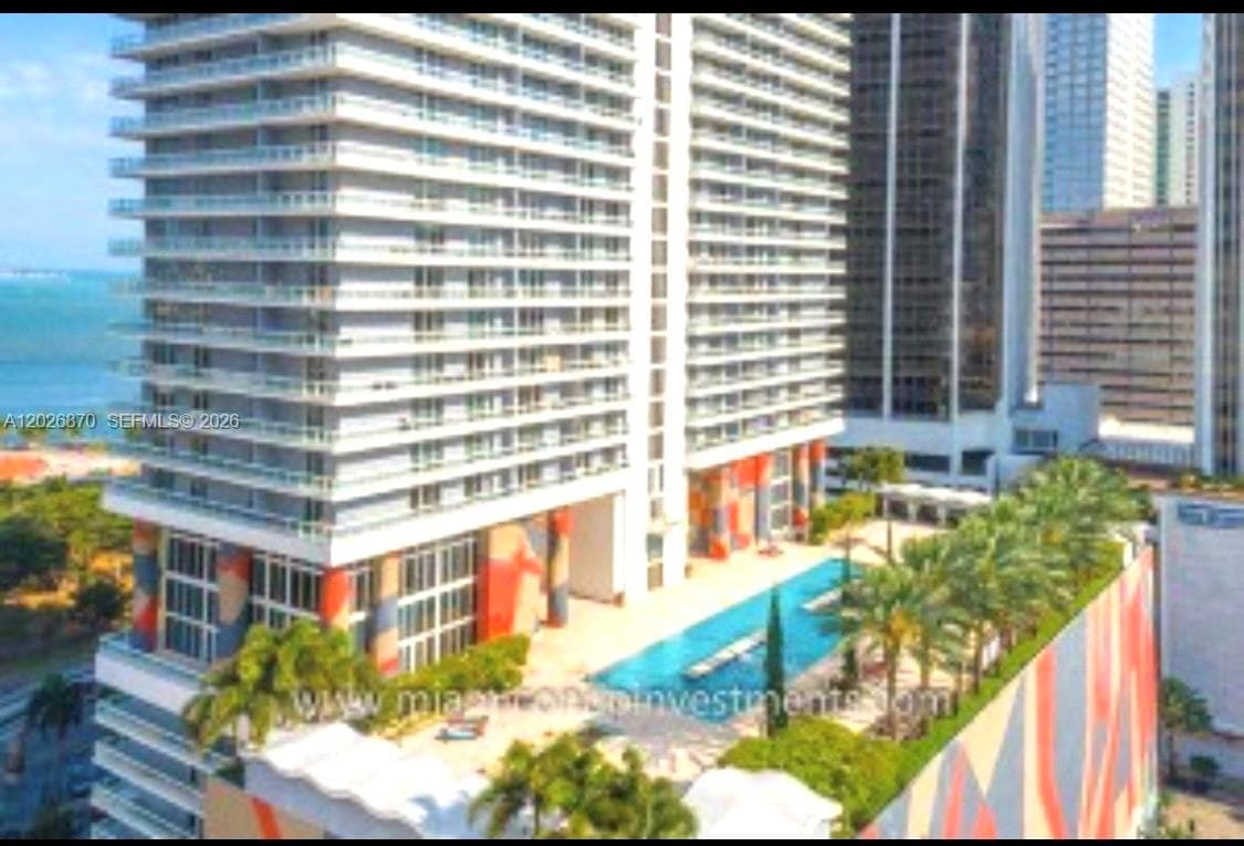 50 Biscayne Blvd # 3303, Miami FL 33132 — 41