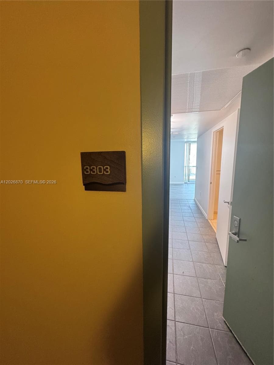 50 Biscayne Blvd # 3303, Miami FL 33132 — 15