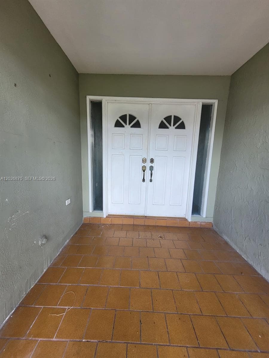 2438 SW 109th Ct, Miami FL 33165 — 2