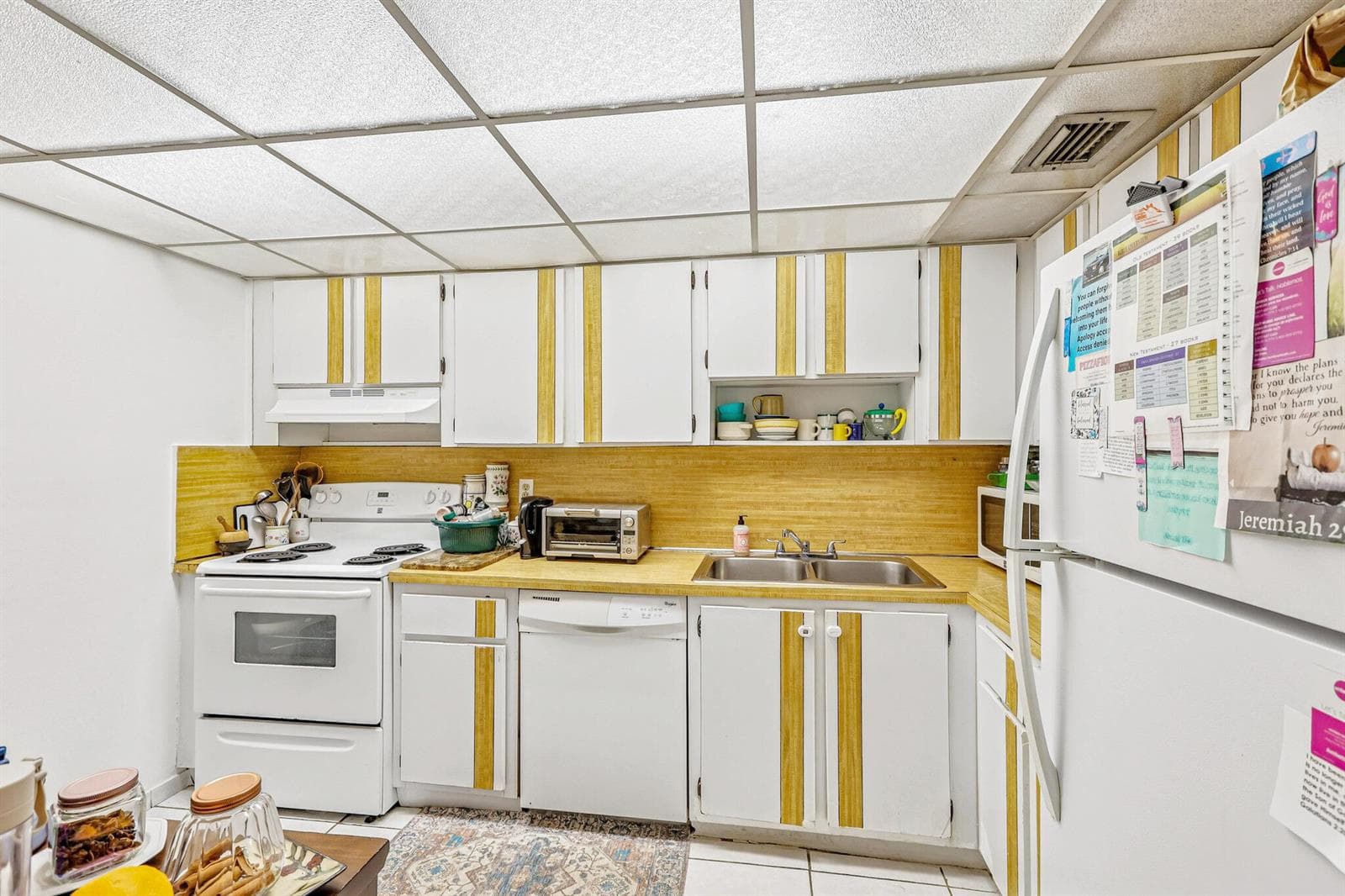 6941 Carlyle Avenue # 2e, Miami Beach FL 33141 — 4