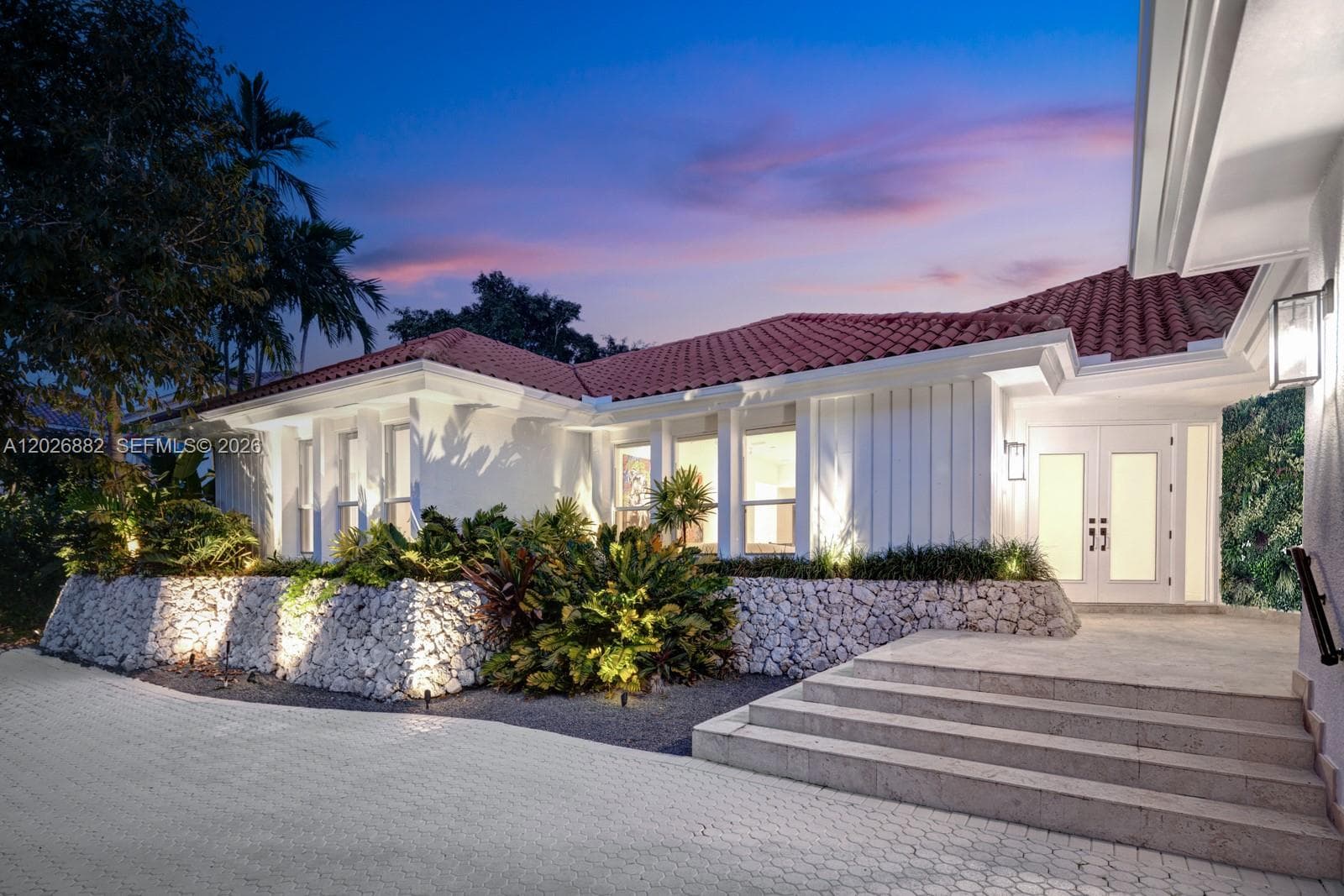 7155 E Lago Dr, Coral Gables FL 33143 — 1