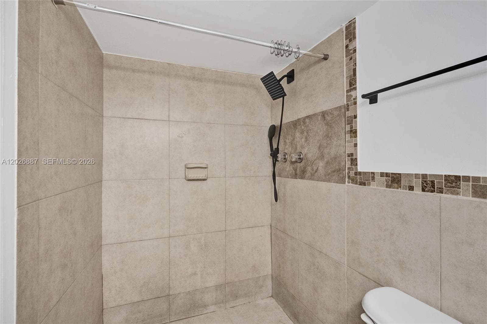 1800 Sans Souci Blvd # 435, North Miami FL 33181 — 23