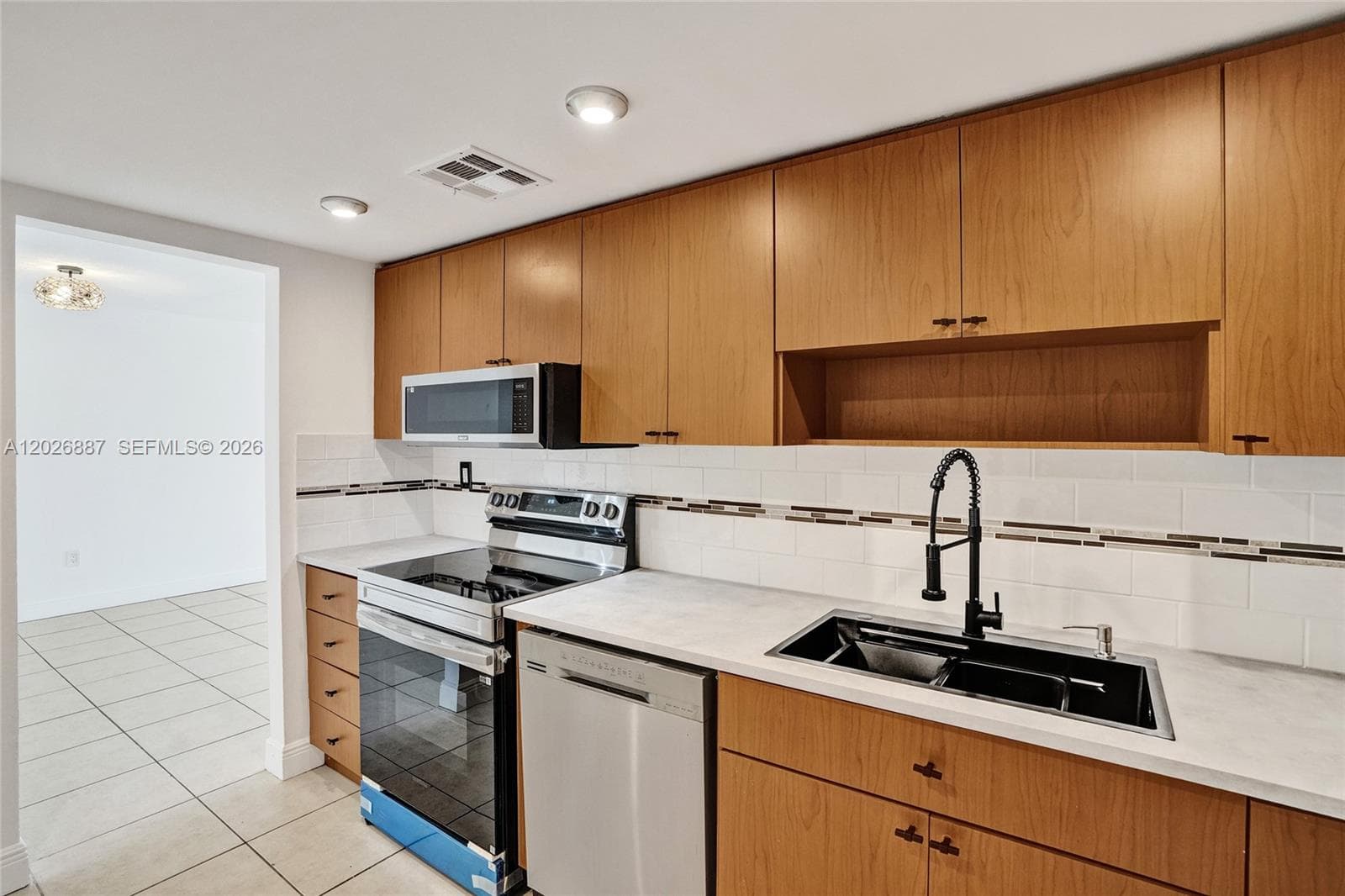 1800 Sans Souci Blvd # 435, North Miami FL 33181 — 2
